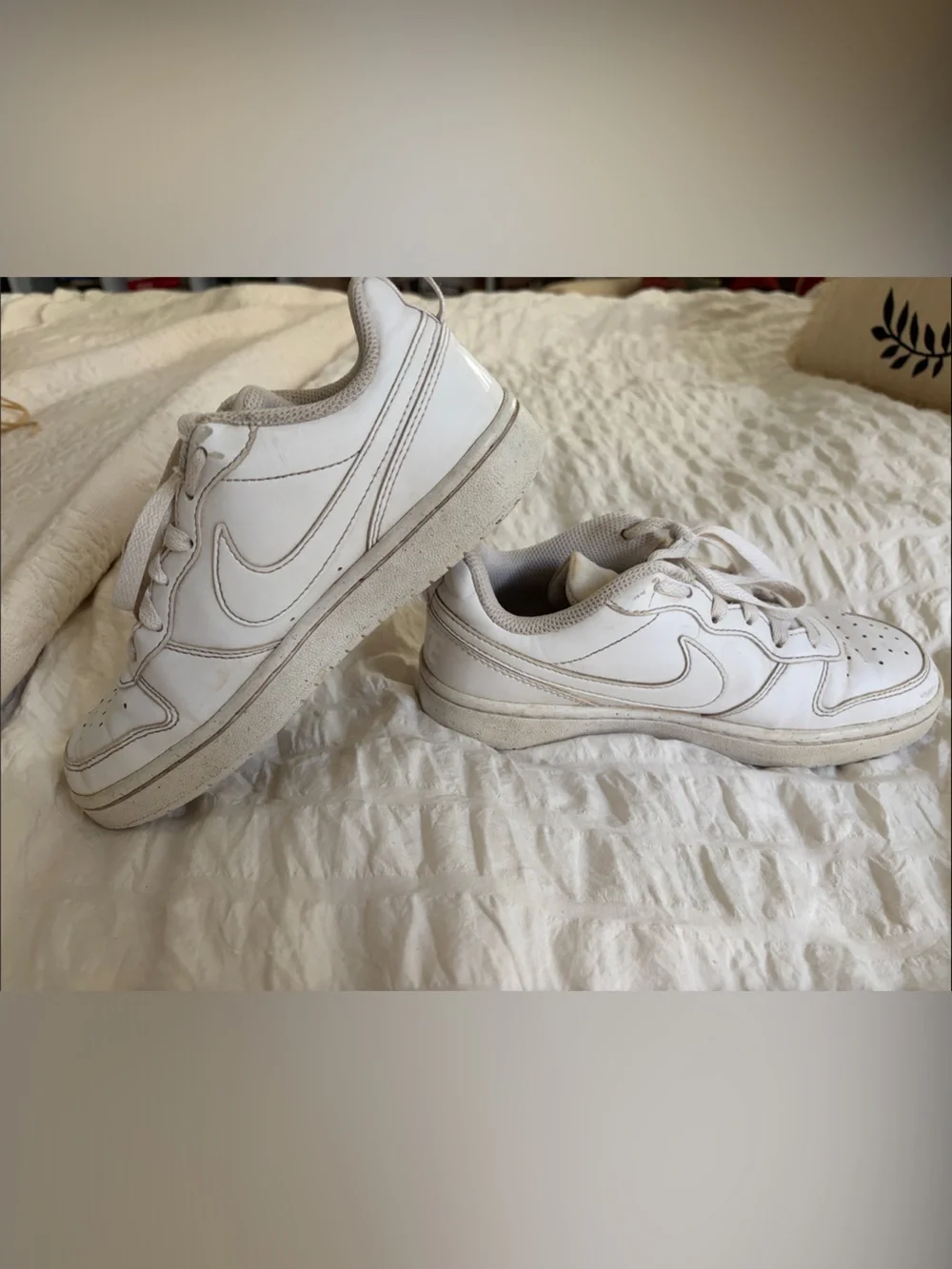 Nike White Low-Top Leather Sneakers Court Visions Youth